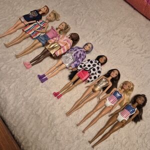 Lot Of 9 Barbie Fashion Dolls with Colorful Outfits, Excellent Condition